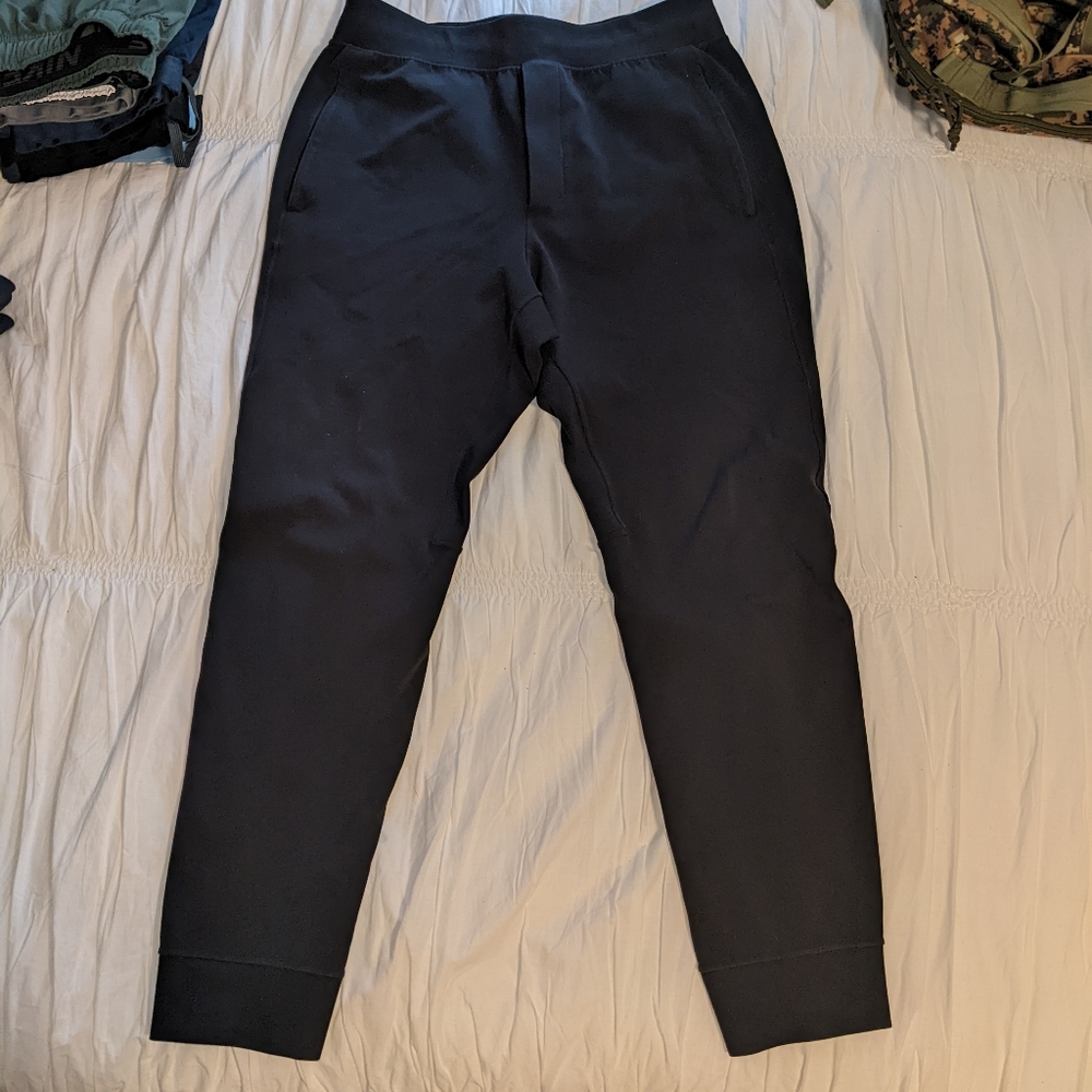 Men's Large Lululemon Pants